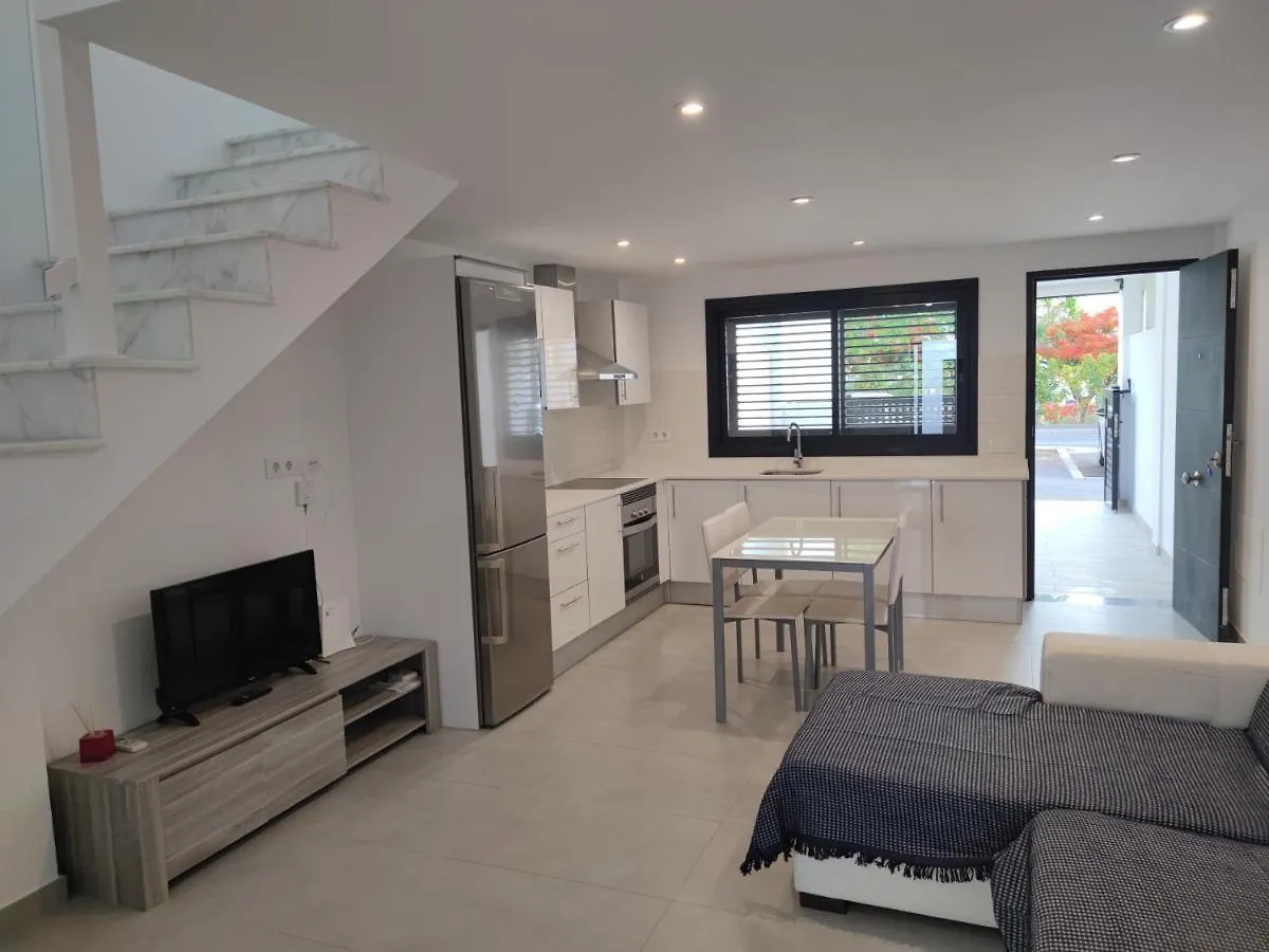 Dom wakacyjny Willa Modern Loft Costa Adeje Free Wifi